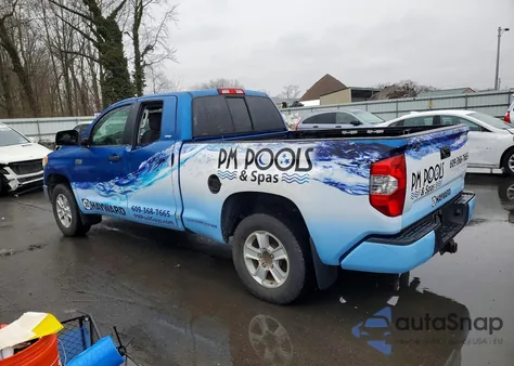 2017 Toyota Tundra Sr5 z USA, uszkodzony, nr VIN 5TFUY5F11HX608488